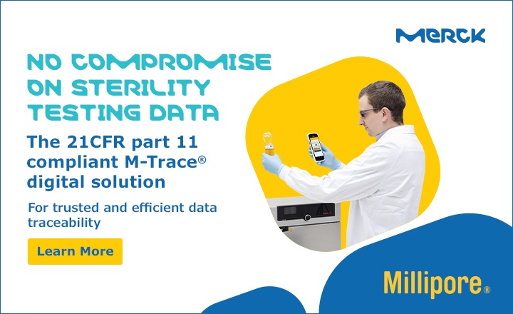 QC Microbiologist using the M-Trace 21 CFR Part 11 compliant digital solution